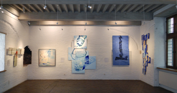 Castle Reinbek, moments, exhibition, Hans-Gerhard, Meyer, glas of water